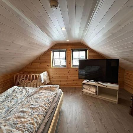 Cabin In Beautiful Surroundings At Harpefossen Nordfjordeid Exterior photo