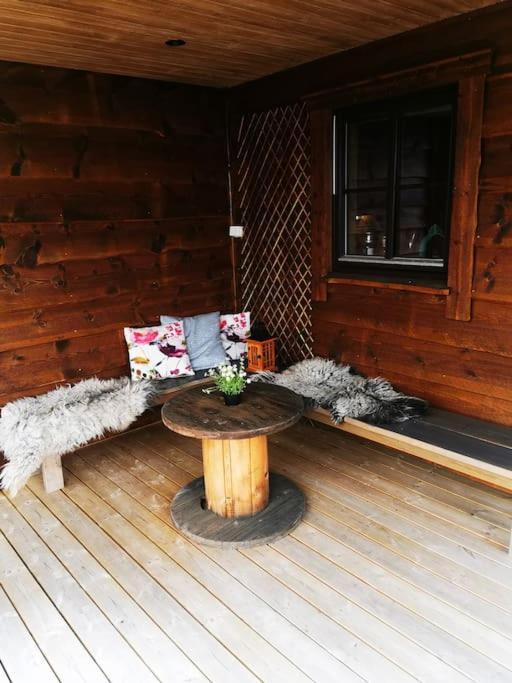 Cabin In Beautiful Surroundings At Harpefossen Nordfjordeid Exterior photo