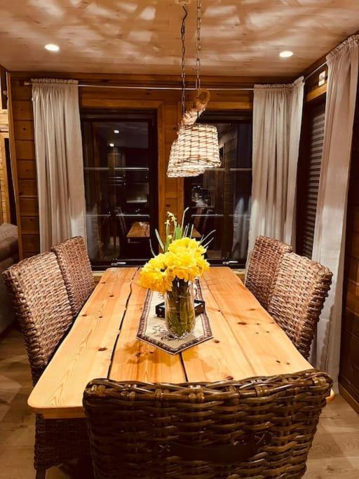 Cabin In Beautiful Surroundings At Harpefossen Nordfjordeid Exterior photo