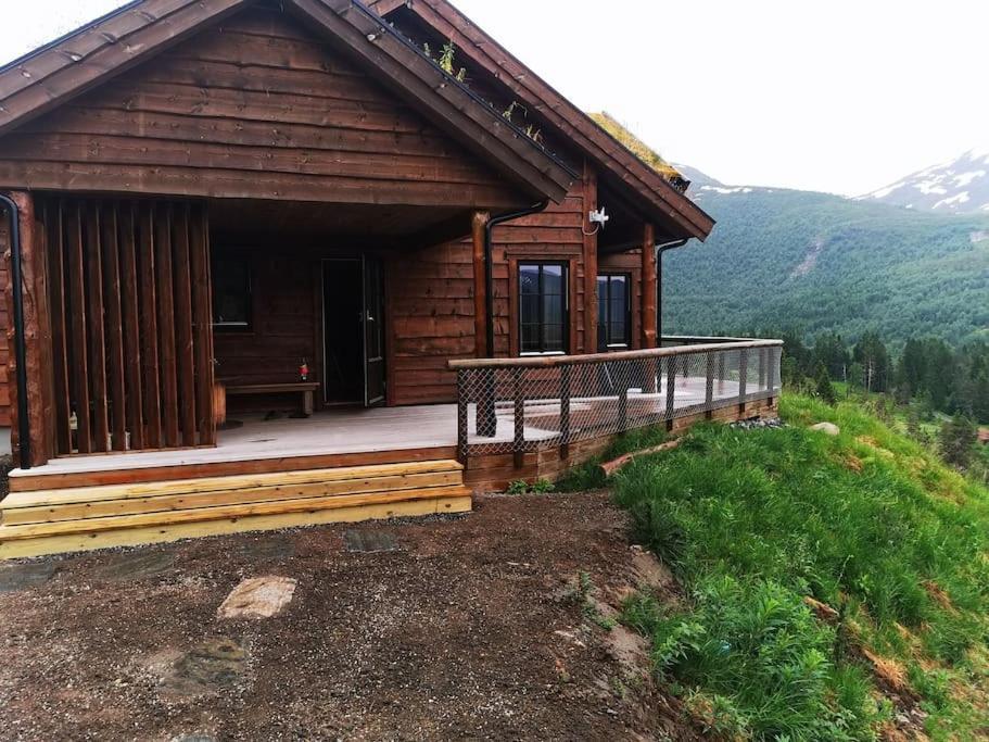 Cabin In Beautiful Surroundings At Harpefossen Nordfjordeid Exterior photo